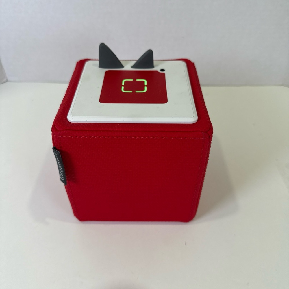 Tonies Toniebox Audio Player Red #10003- No Charger Tested Works Well